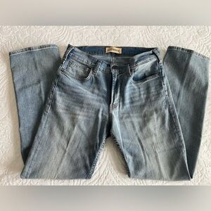 Silver Jeans Men's Faded Blue Relaxed Jeans